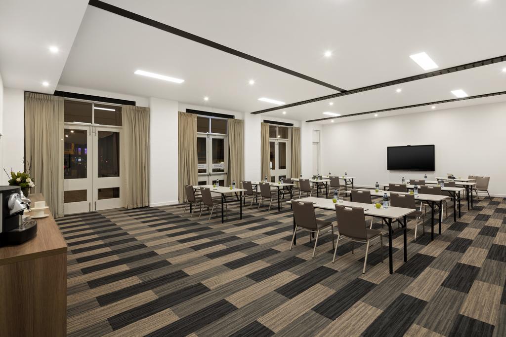 Quest Newcastle West Aparthotel Exterior photo