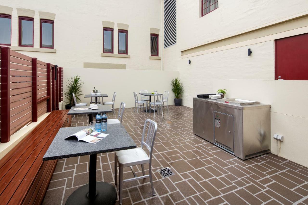 Quest Newcastle West Aparthotel Exterior photo